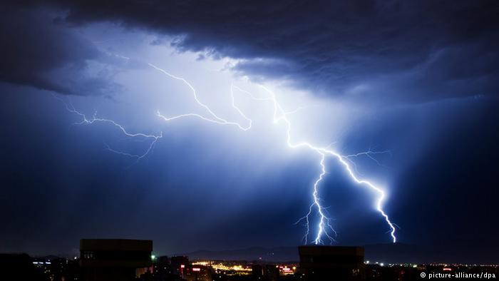 Bildergalerie Unwetter (picture-alliance/dpa)