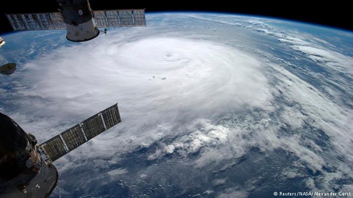 Hurrikan Gonzalo &uuml;ber Atlantischem Ozean 17.10.2014 (Reuters/NASA/Alexander Gerst)