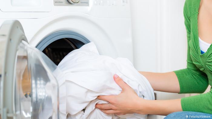 Washing machine (Fotolia/Kzenon) Washing machine (Fotolia/Kzenon)