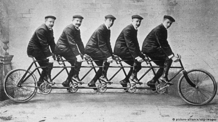 200 years of bike (picture-alliance/akg-images) 200 years of bike (picture-alliance/akg-images)