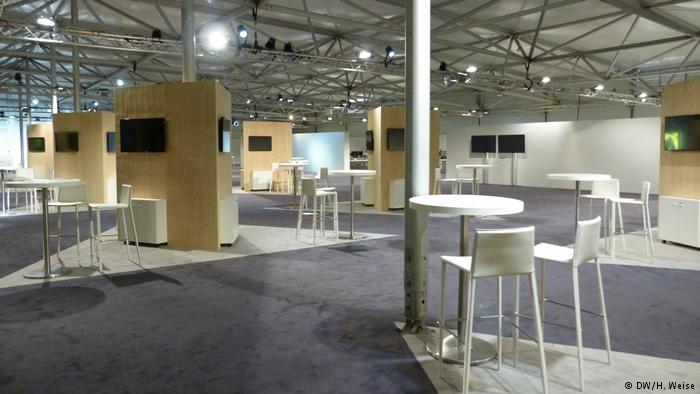 Working space at COP23 in Bonn (DW/H. Weise)