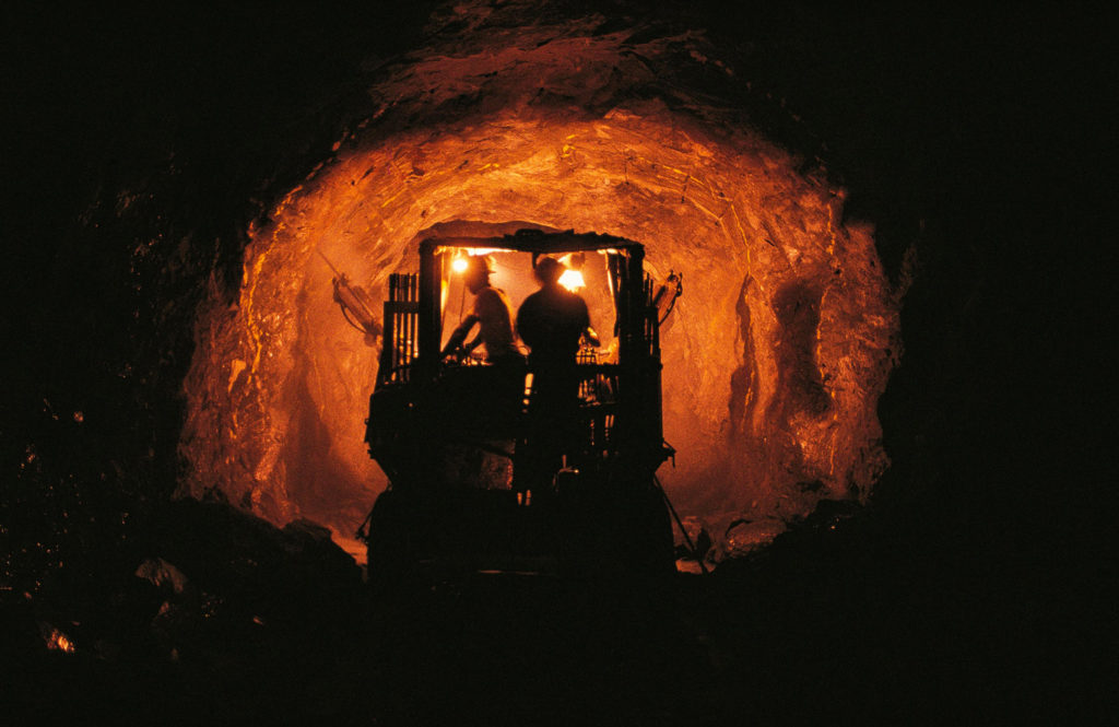 Kipushi Mine gallery, Katanga, Democratic Republic of Congo. Credit: Universal Images Group North America LLC / DeAgostini / Alamy Stock Photo. HM86RD