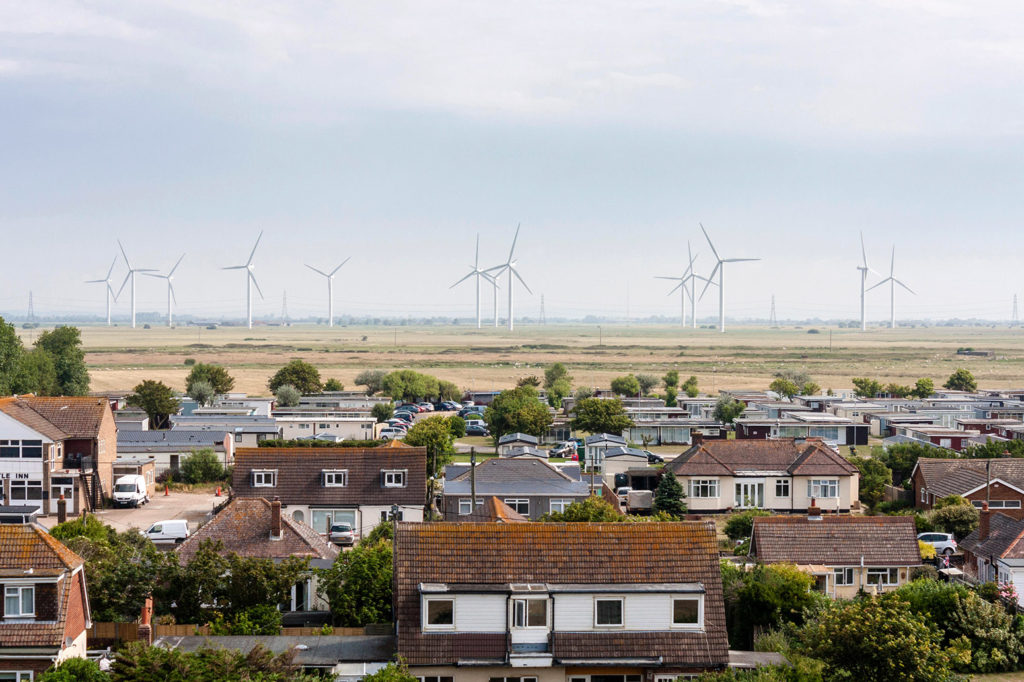 Wind turbines, Rye, Sussex, UK. Credit: D. Callcut / Alamy Stock Photo. F72RJE 