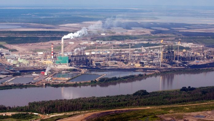 oil-sands-20120710-35fc4f4ce57aca7d0072f36f1eb3c7a7ca6f9cc0