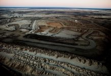 Carbon emissions factor into major oil sands shakeup.