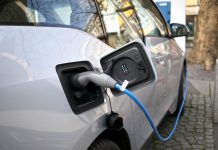 BMW tests electric cars as power grid stabilizers.