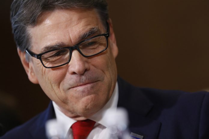 rick-perry_aaron-p-bernst-394b7de37092cbe2fdeff877710d7004fc78710f