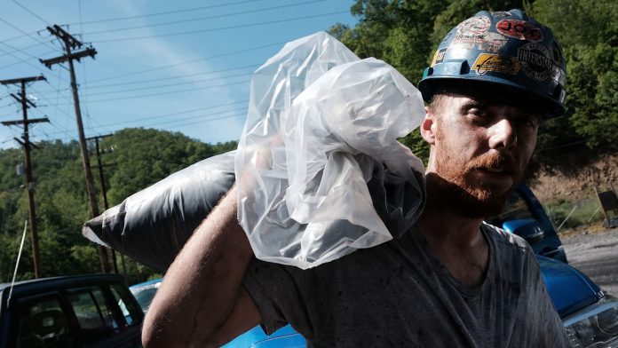 Trump-Coal-Country-ce876ed4e9a119c7e12a4adde76910113da82899