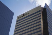 Alaska gives ConocoPhillips a shot at drilling prized oil prospect.