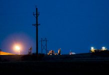 Gas flaring rises despite North Dakota regulations.