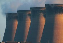 Climate change: Ministers should be 'sued' over targets