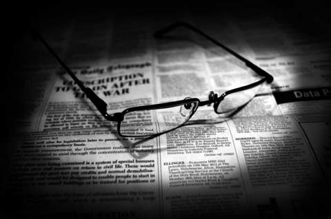 newspaper and glasses-7ca0778ba197c302eceeffdc2ddd0318049c0f72