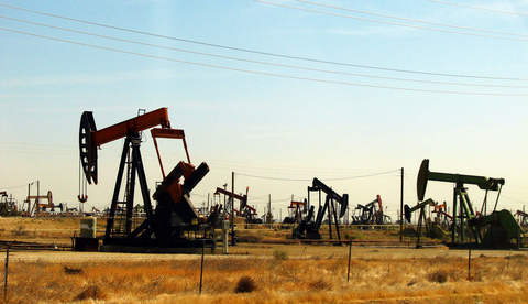 oil pumps field-28af84b9083f6803a538b4a97034f022ae23455f