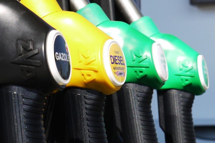 gasoline-175122_960_720-e336c42ab8dbd6562026ea347eb14d6e6e7b4fce