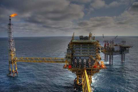 oil-industry-rig-work-416-165cd7c171bad97d68e604fedf95a79e57fed89e