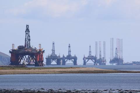 oil rig_0-c4478a2b5a89cef3bdc88ba8d9a835bb9415d5ce