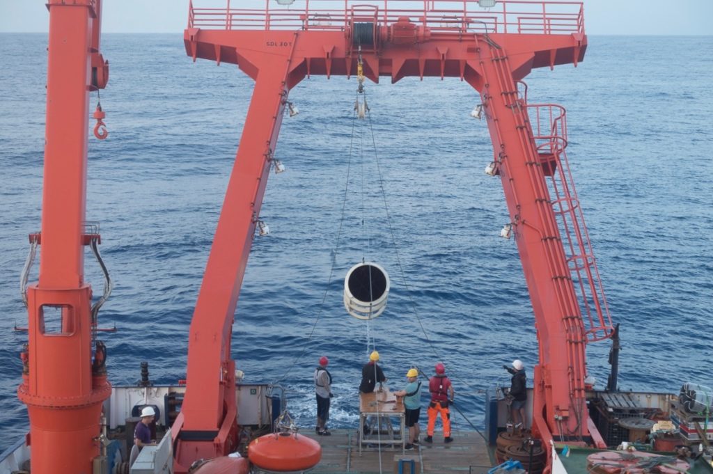 Recovery of a sediment trap on board the research vessel Meteor in the tropical North Atlantic Ocean. Source: Christiane Schmidt