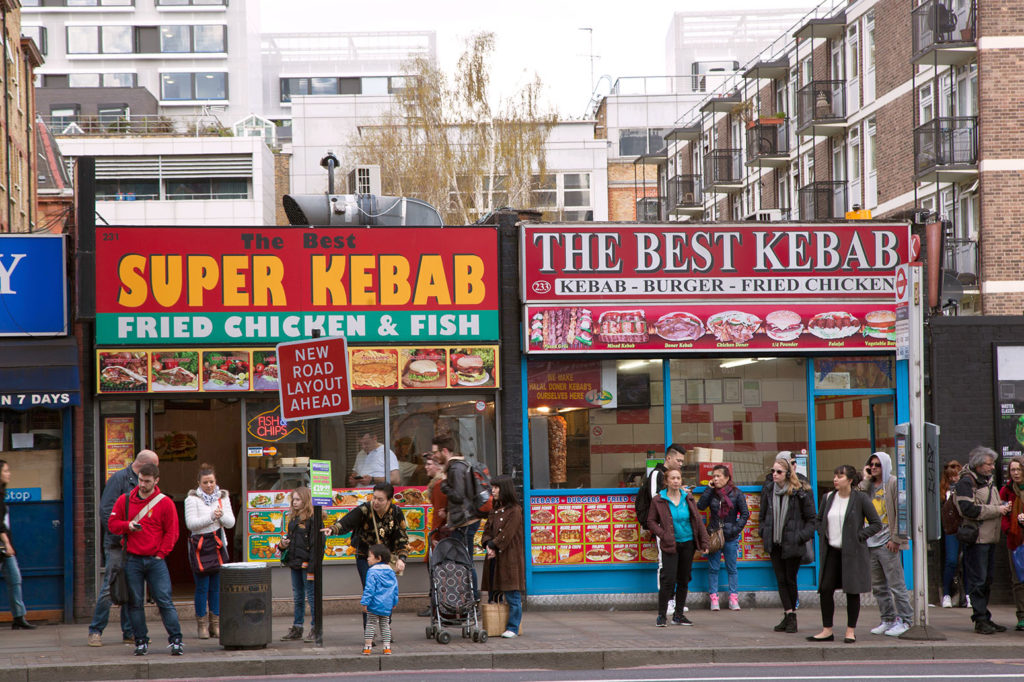 Kebab shops in London, UK. Credit: Sylvie JARROSSAY / Alamy Stock Photo. H0D2M6