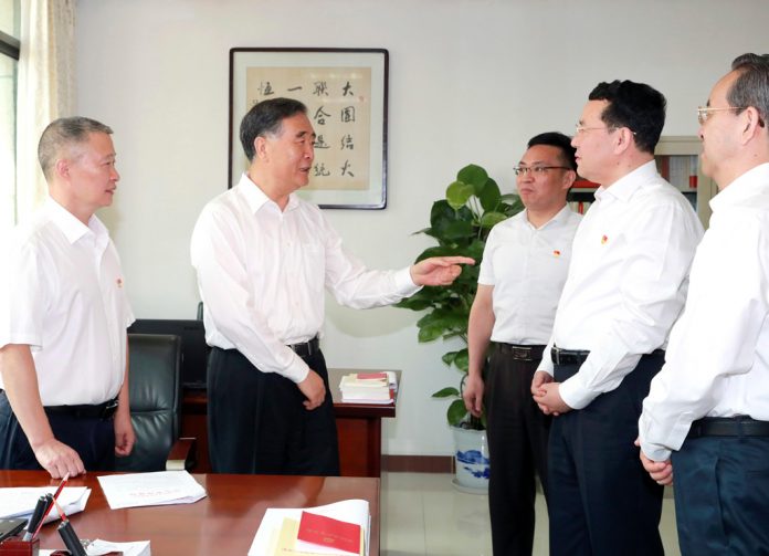 Wang-Yang-meets-with-offi-3501835f36f1e1969cdd5b1b942eab49c59ba923
